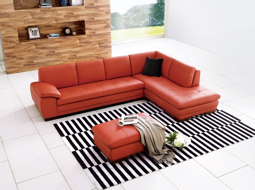 Leather Sectional Sofa 625 by J&M Furniture
