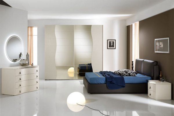 Upholstered Platform Bed Omega by Spar, Italy