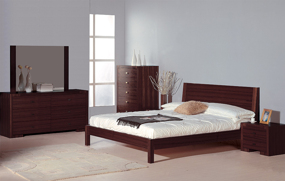 Alpha Platform Bed by Beverly Hills Furniture