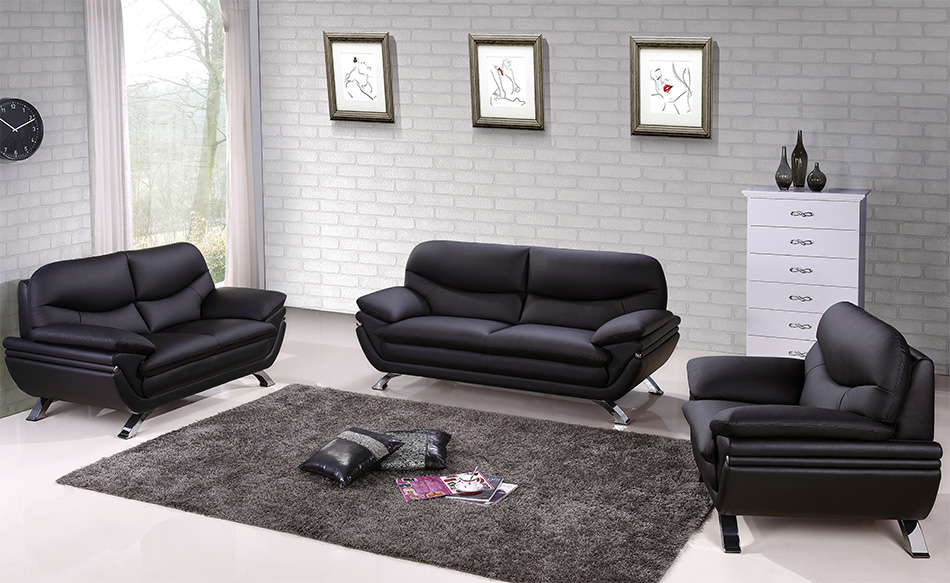 Jonus Leather Sofa by Beverly Hills Furniture