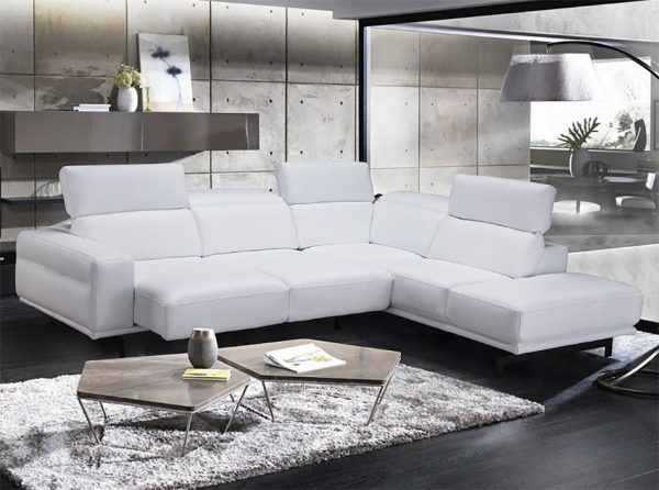 Davenport Sectional by J&M Furniture | Snow