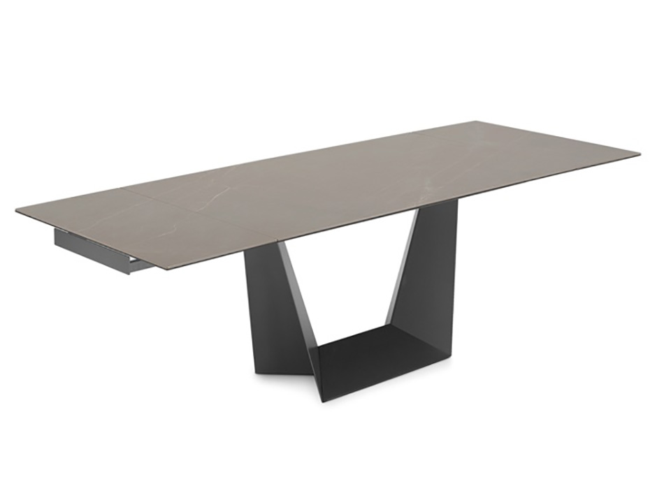 Contemporary Dining Table Trophy | Italy