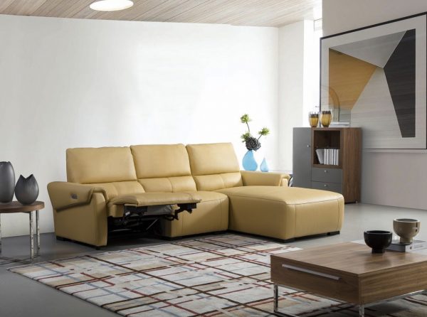 Beverly Hills Furniture Sectional S275