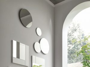 Bolle Modern mirror by Tomasella se