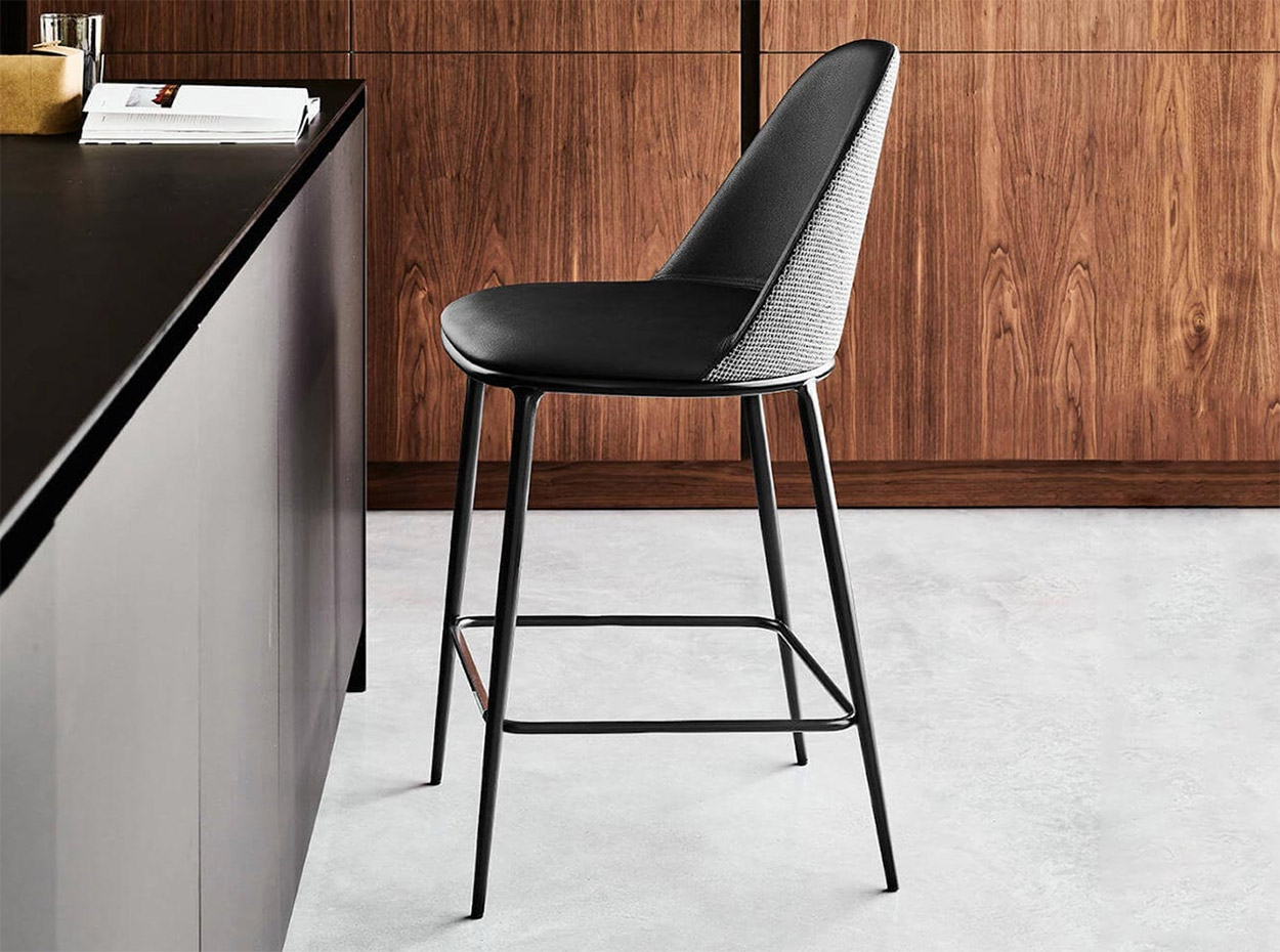 Lea Bar Stool MIDJ 06
