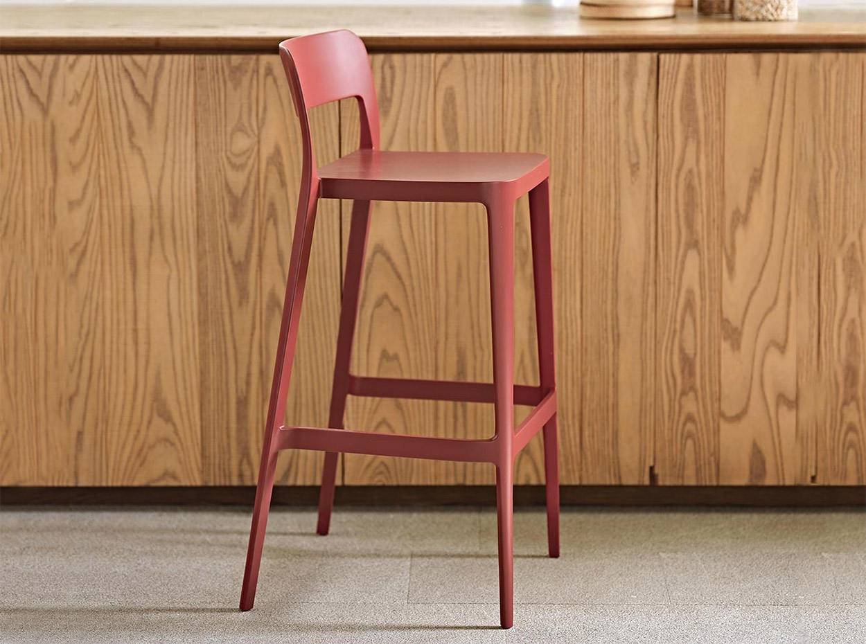 Nene Bar Stool By MIDJ