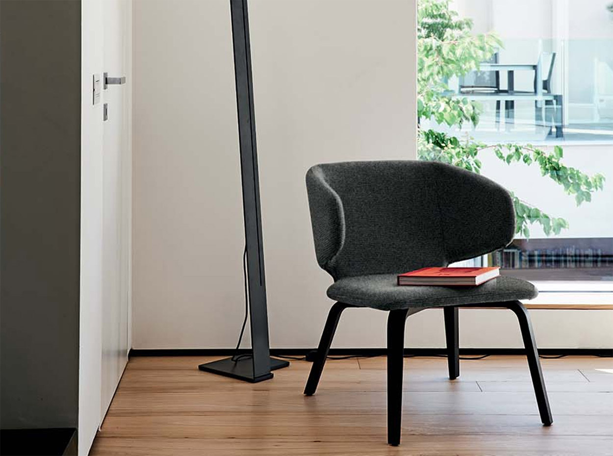 Wrap Lounge Chair by MIDJ 02