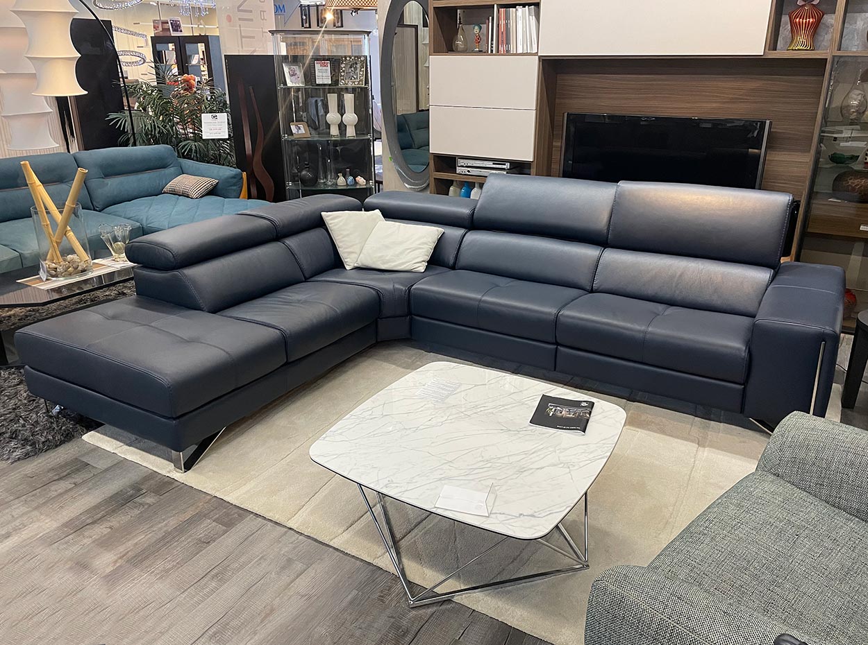 Estro Milano Verso Italian Leather Sectional Sofa with 2 Power Recliners 04