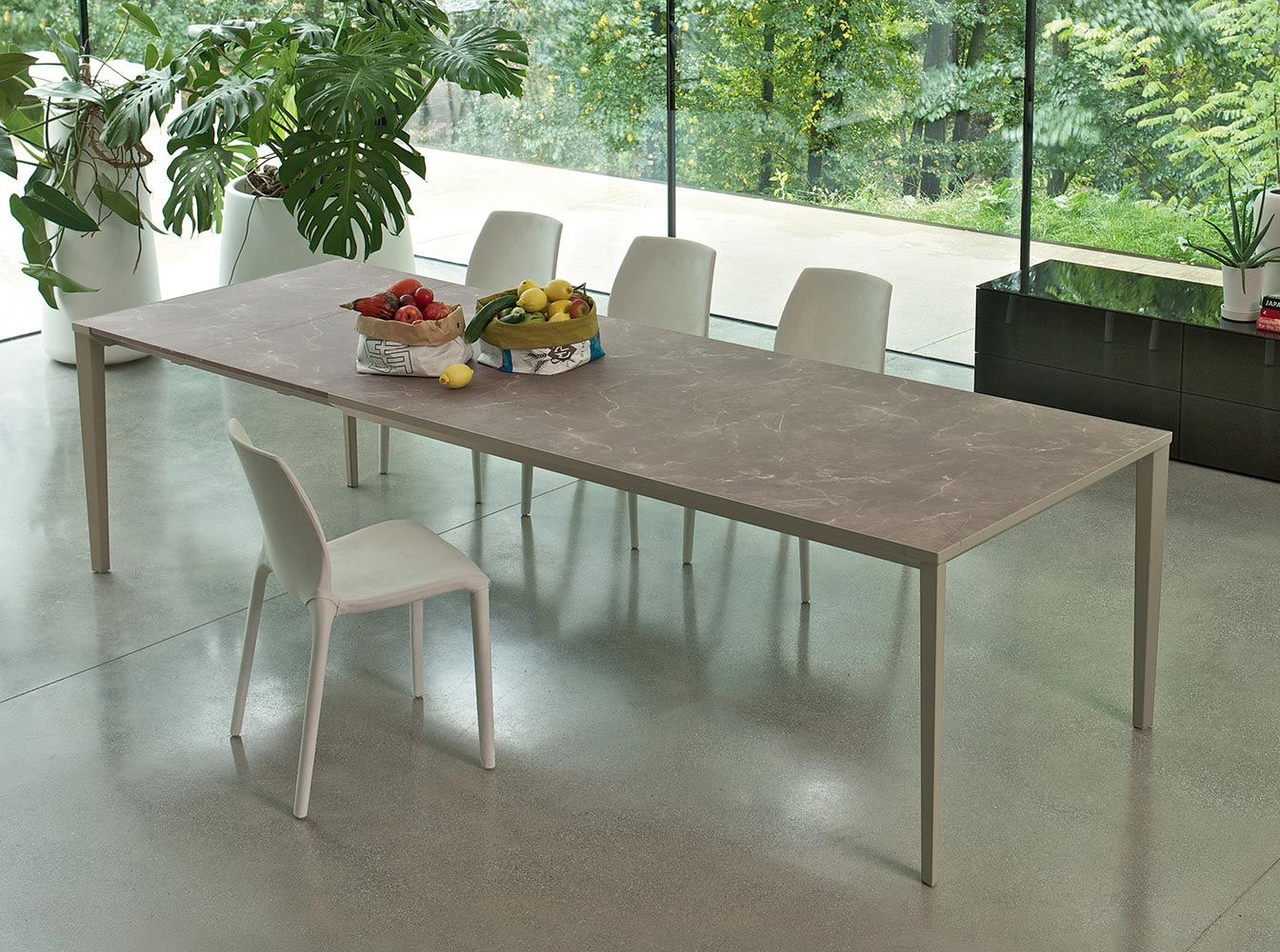 Echo In Extension Dining Table by Bontempi